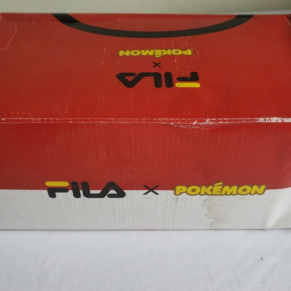 Pokémon x Fila Classic kicks B. Size M8.5. "S.Korea exclusive" sneakers - Picture 8 of 9